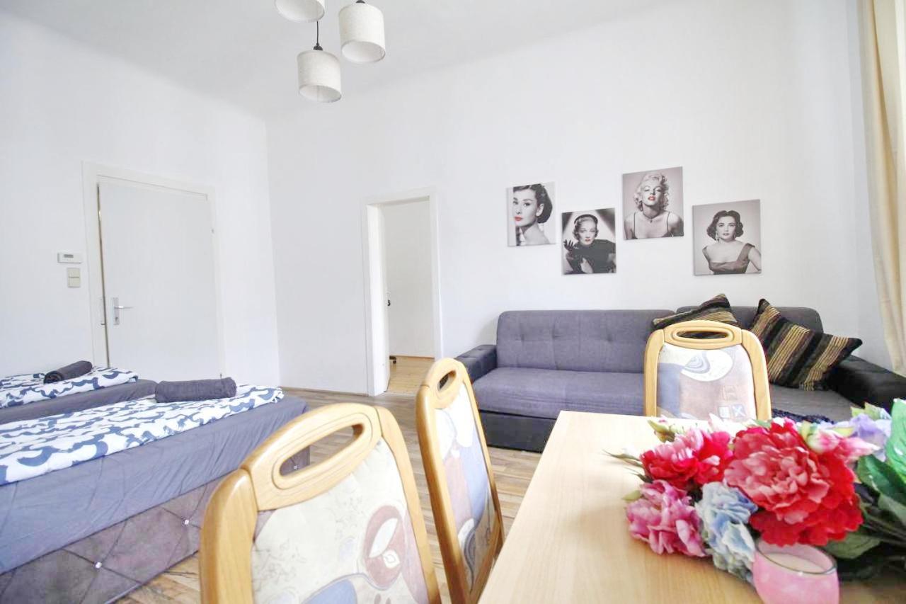 Comfortable Rooms Near Schoenbrunn Palace Hl Wenen Buitenkant foto