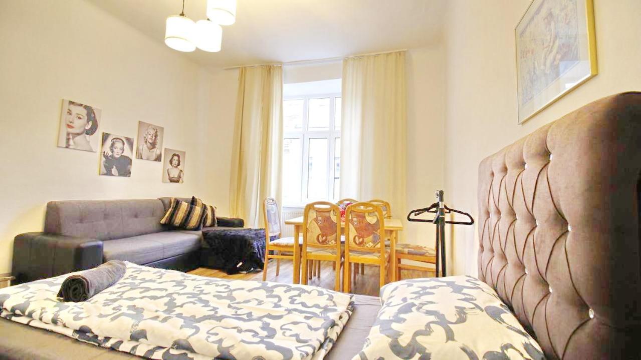 Comfortable Rooms Near Schoenbrunn Palace Hl Wenen Buitenkant foto