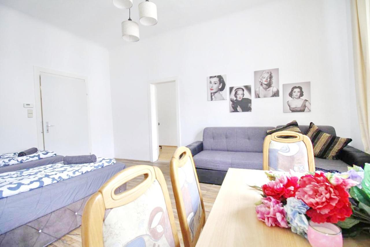 Comfortable Rooms Near Schoenbrunn Palace Hl Wenen Buitenkant foto